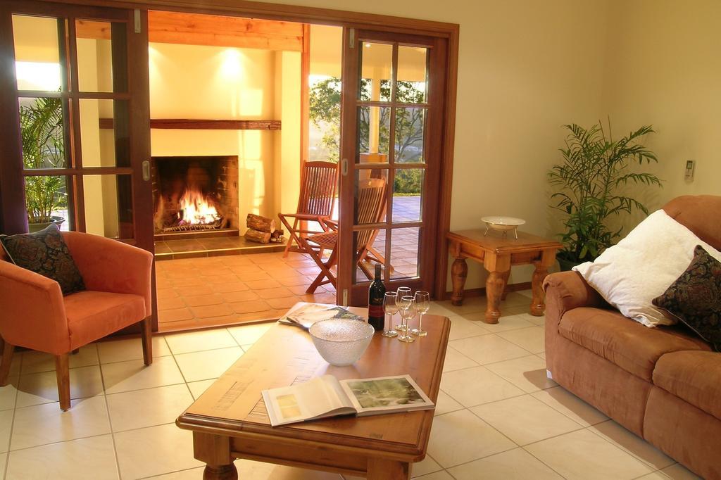 The Summit Rainforest Retreat Atherton Room photo